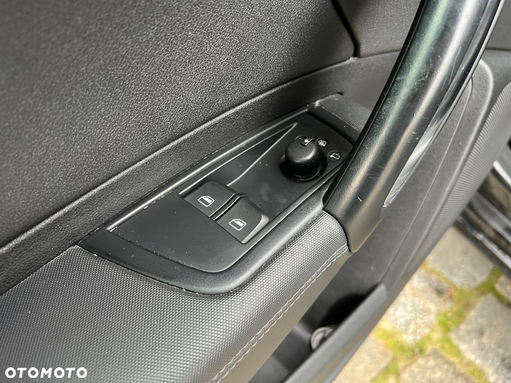 Audi A1 3-drzwiowe 1.6 TDI S line edition - 23