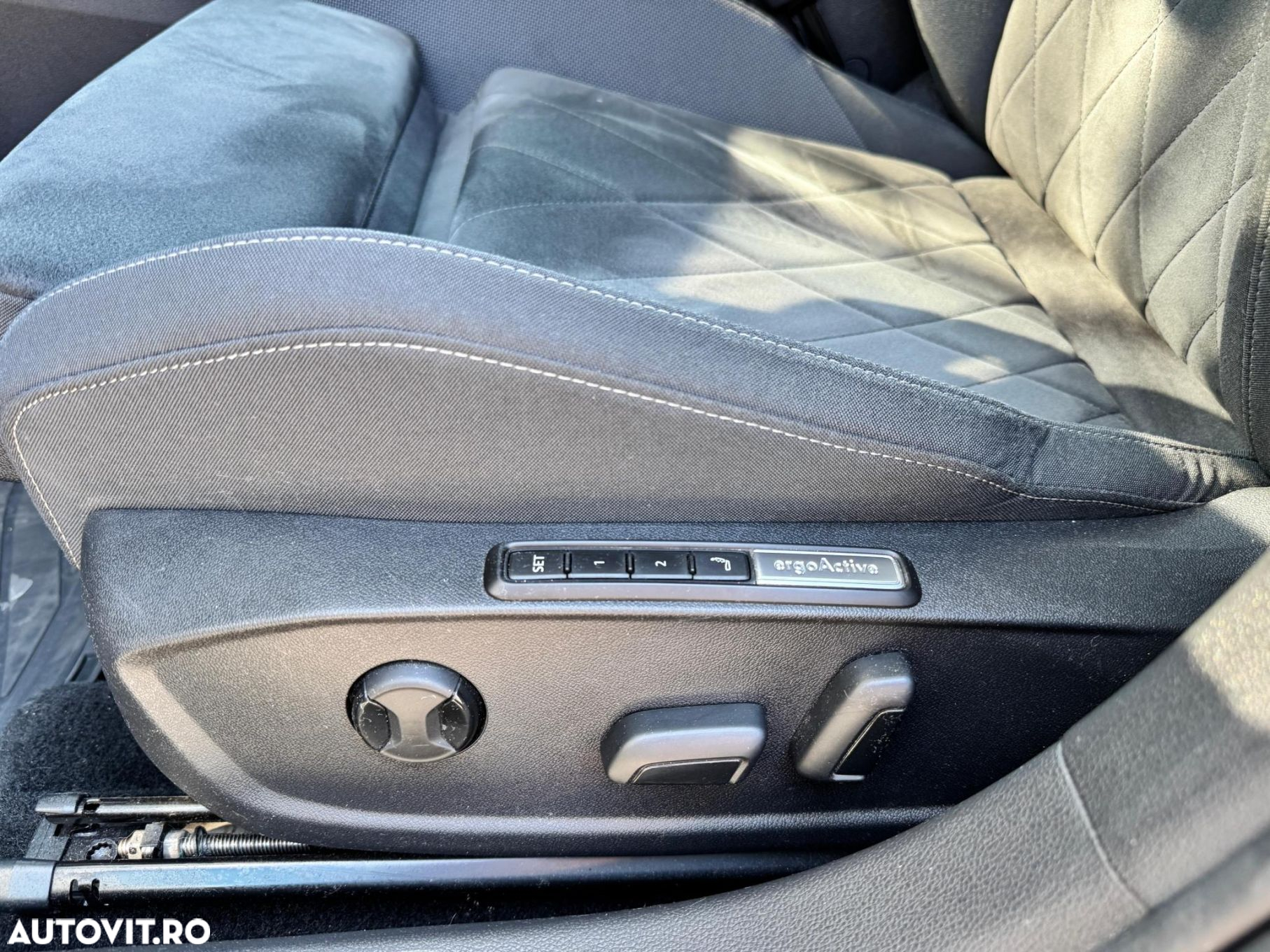 Volkswagen Golf 2.0 TDI DSG Style - 11