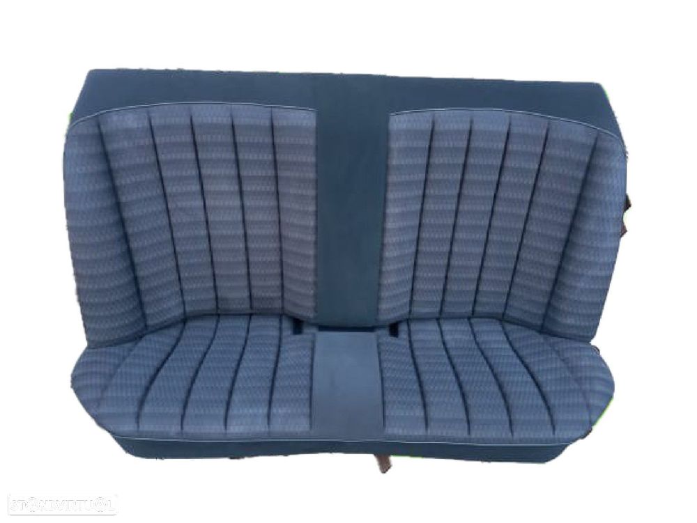 Conjunto Bancos Mercedes-Benz 190 (W201) - 2