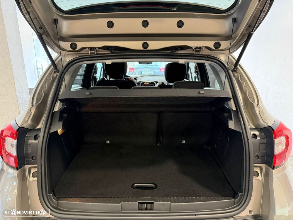 Renault Captur 1.5 dCi Exclusive XMOD EDC - 28