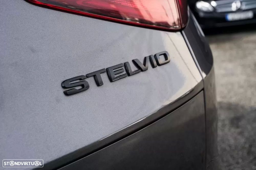 Alfa Romeo Stelvio 2.2 D Super AT8 - 8