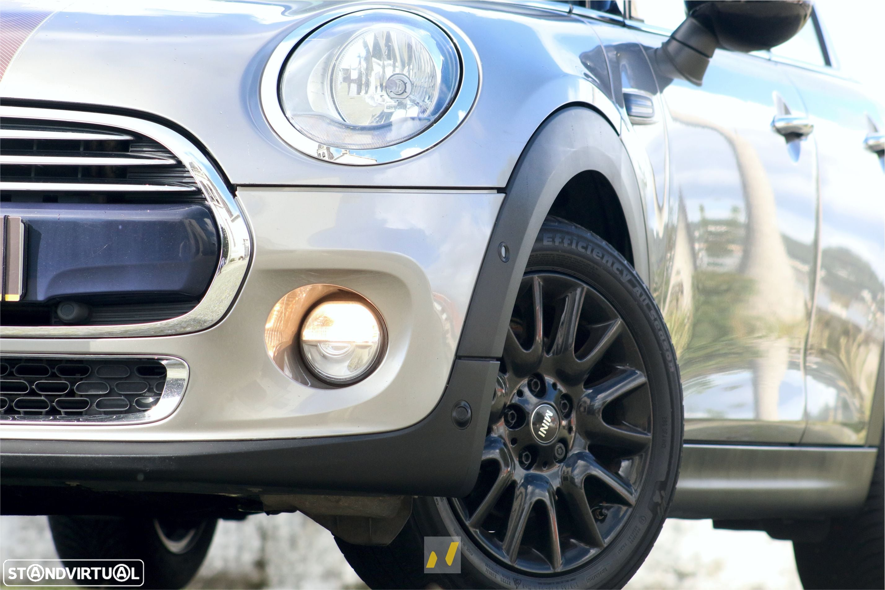 MINI 5 Portas Cooper D Aut. - 5