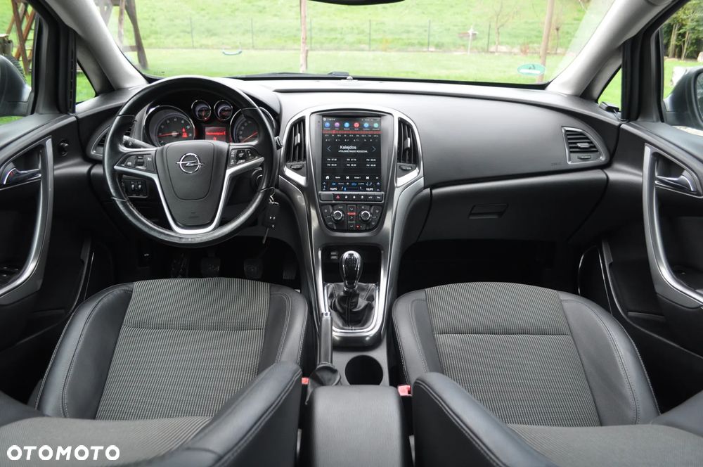 Opel Astra 1.4 Turbo Cosmo - 30