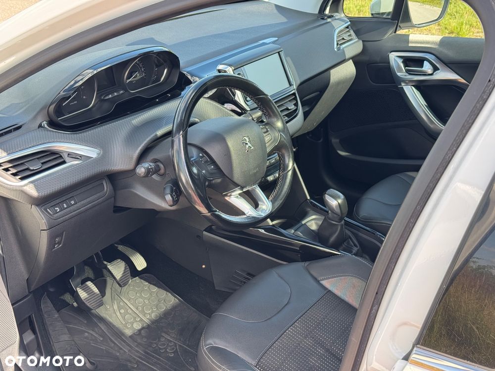 Peugeot 2008 1.6 BlueHDi Crossway - 5