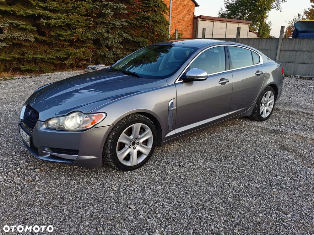 Jaguar XF 3.0 V6 D Luxury - 4