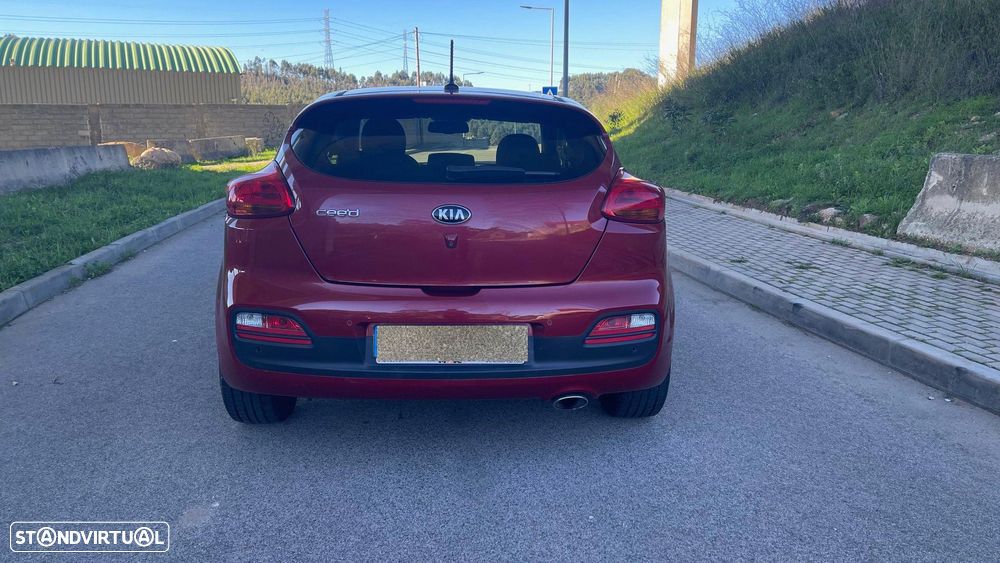 Kia Ceed S Coupé 1.6 CRDi TX ISG - 5