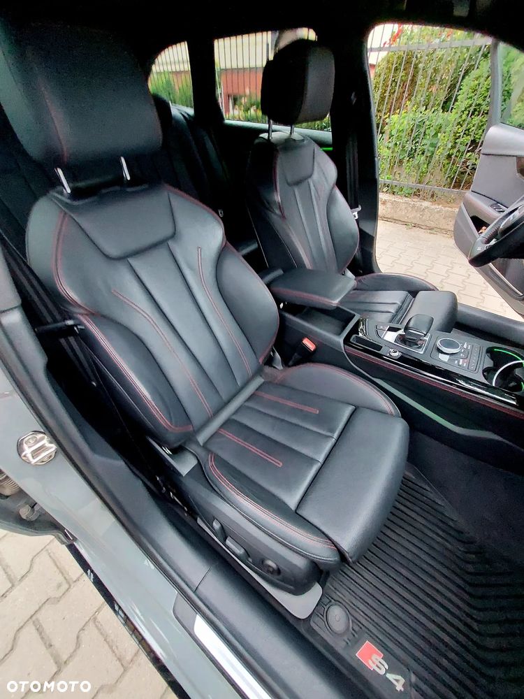 Audi A4 Avant 2.0 TDI Sport S tronic - 22