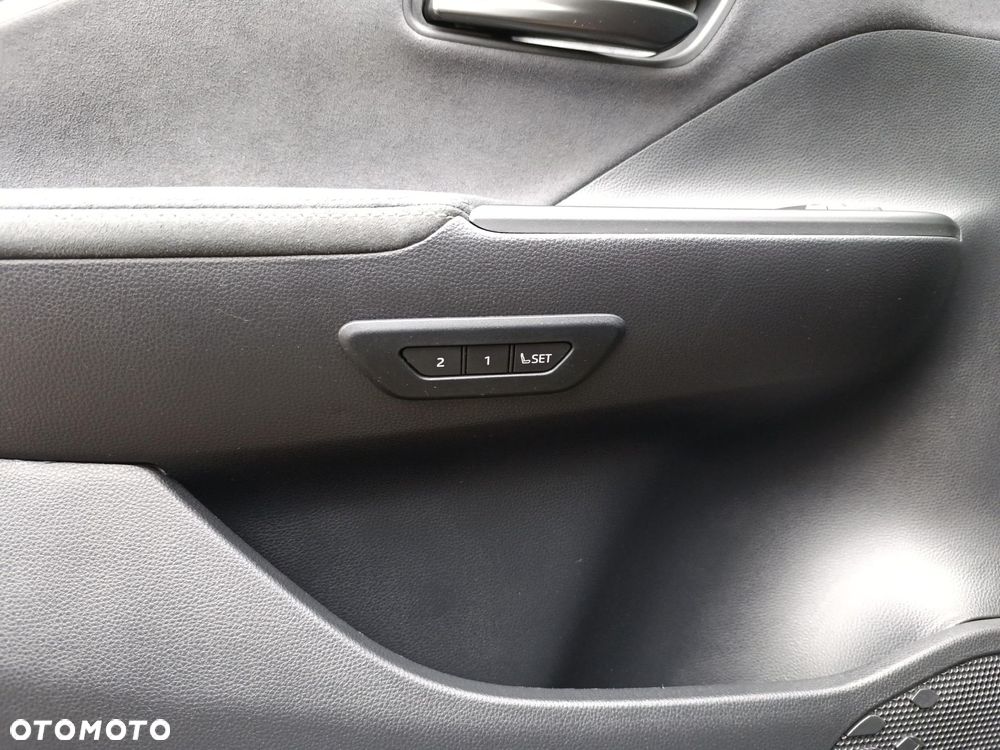 Toyota C-HR 1.8 Hybrid Executive - 14