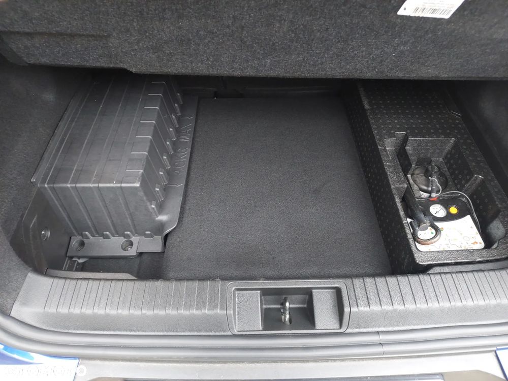 Renault Captur E-TECH 160 INTENS - 22