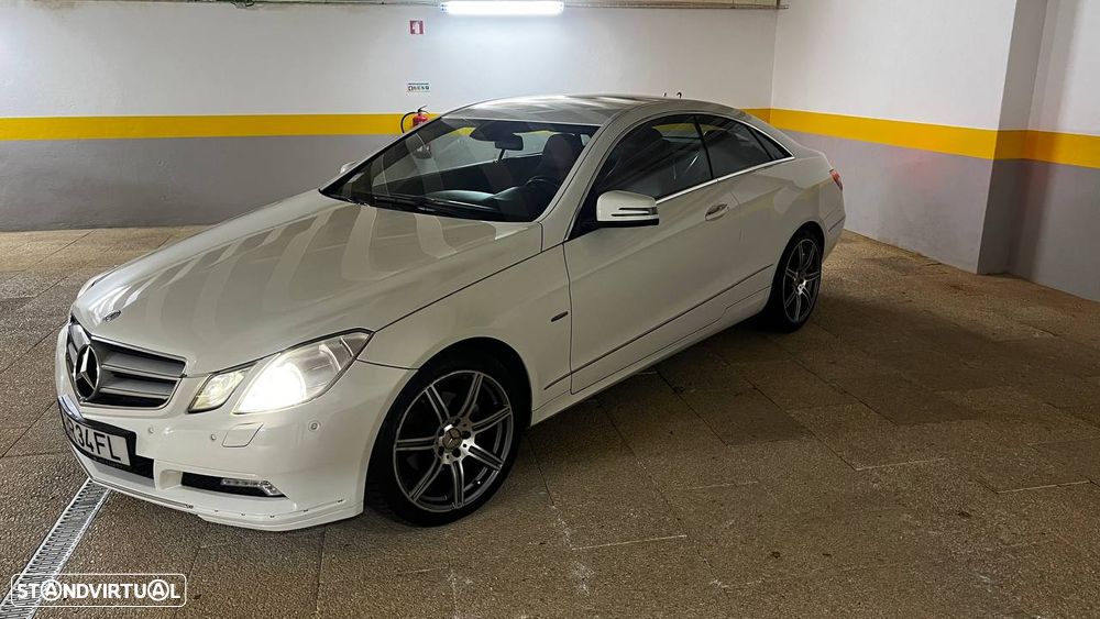 Mercedes-Benz E 250 CGi Elegance BE - 1