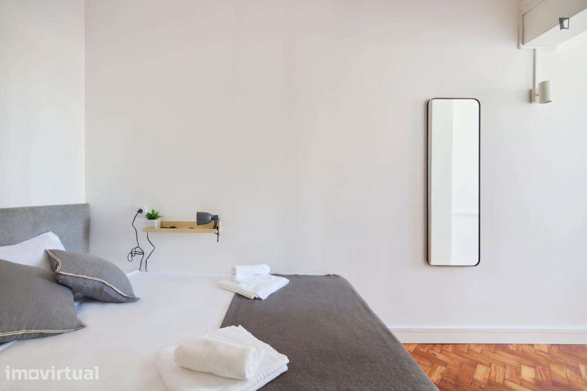 Quarto - localizado em Rato Lisbon - Grande imagem: 2/38