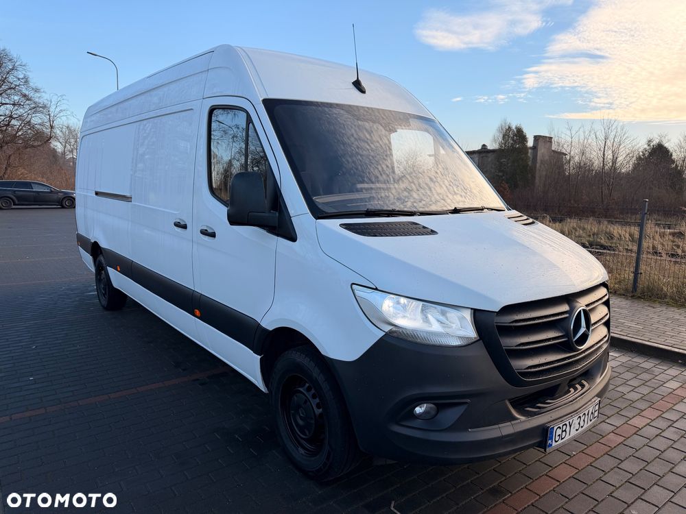 Mercedes-Benz Sprinter - 13