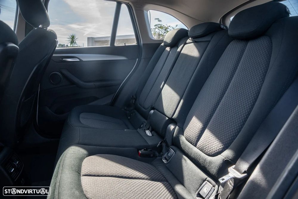 BMW X1 25 e xDrive - 16