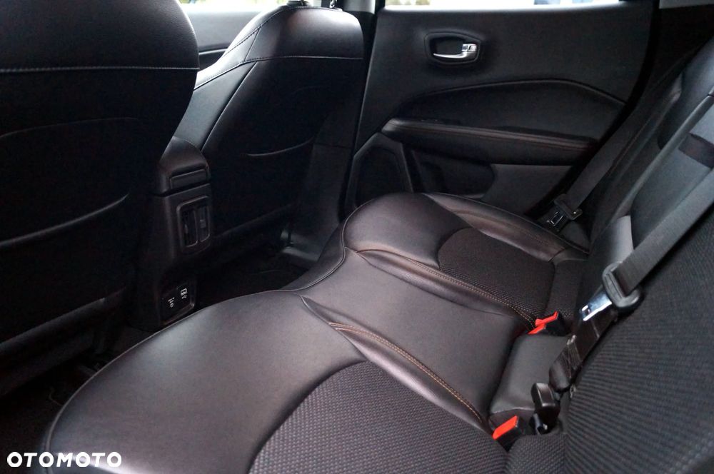 Jeep Compass 1.4 TMair Limited 4WD S&S - 11