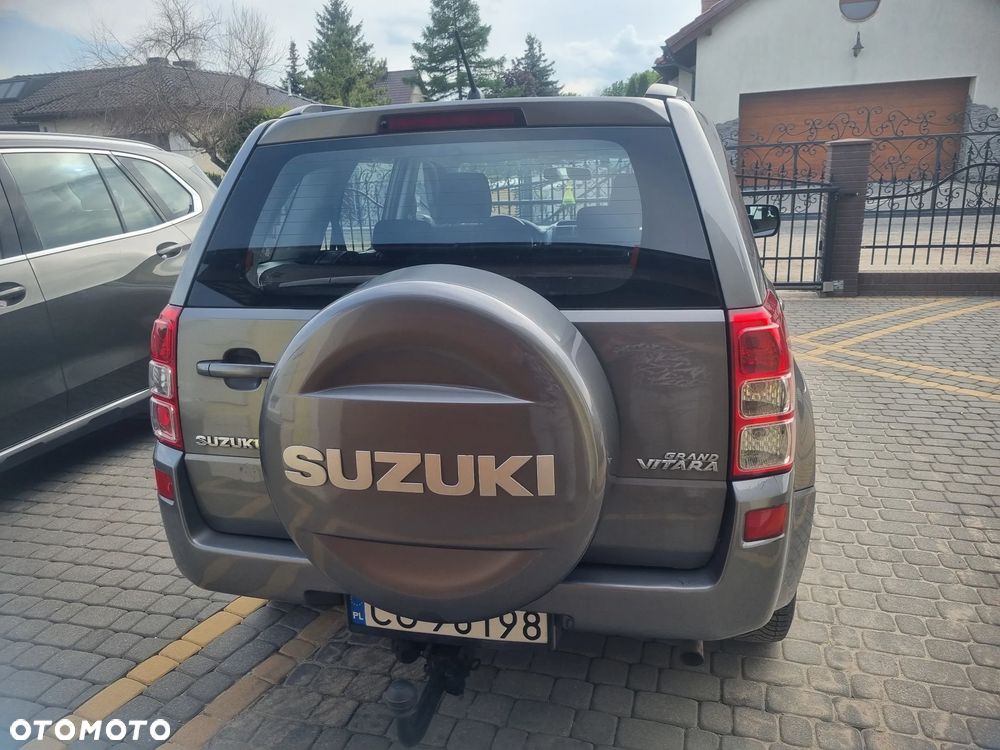 Suzuki Grand Vitara 1.9 DDiS Comfort DPF - 32