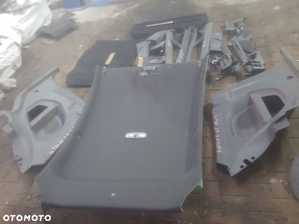 PODSUFITKA JASNA SZARA KURTYNY FIESTA MK7 ST 3D 5D RADOM - 3