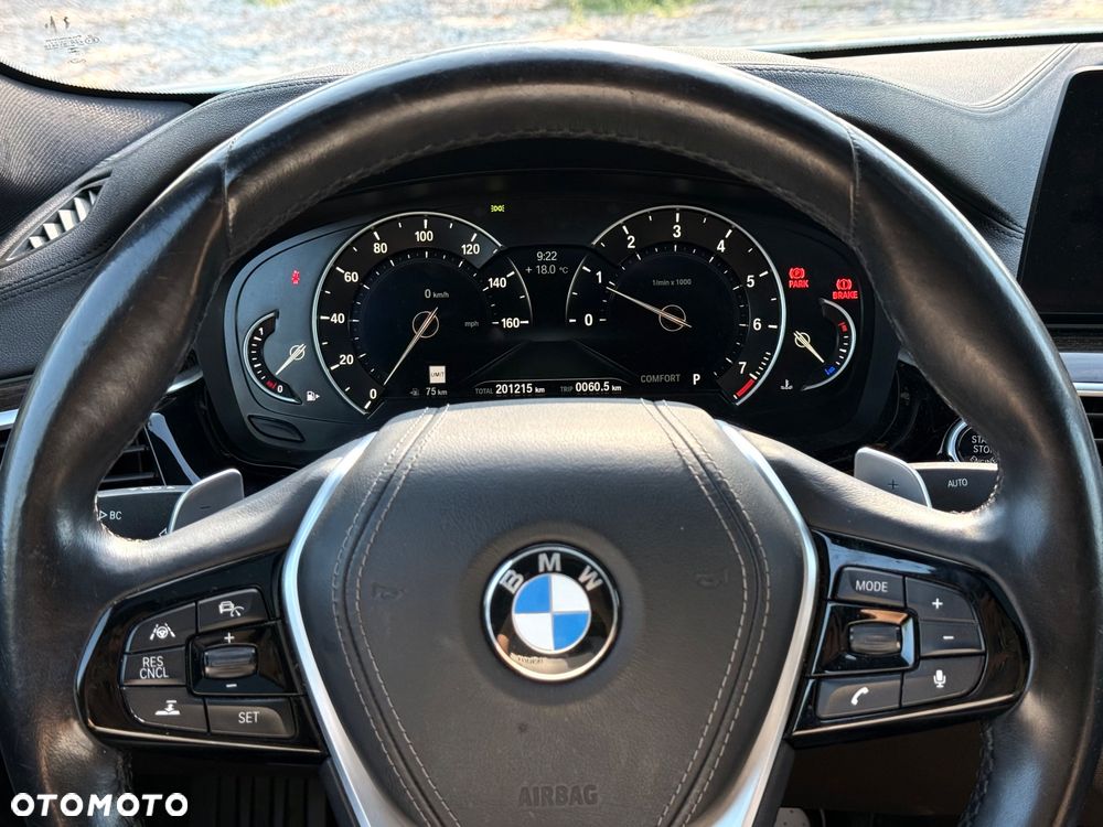 BMW Seria 5 530i Luxury Line - 12