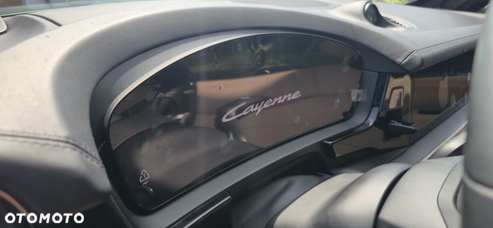 Porsche Cayenne Standard - 10