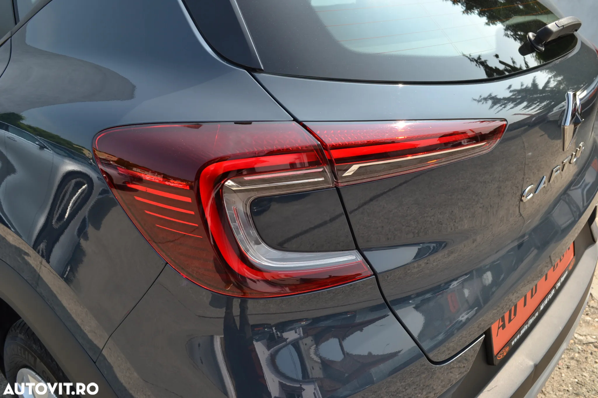 Renault Captur - 29