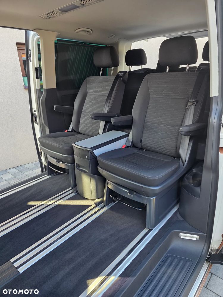 Volkswagen Multivan - 8