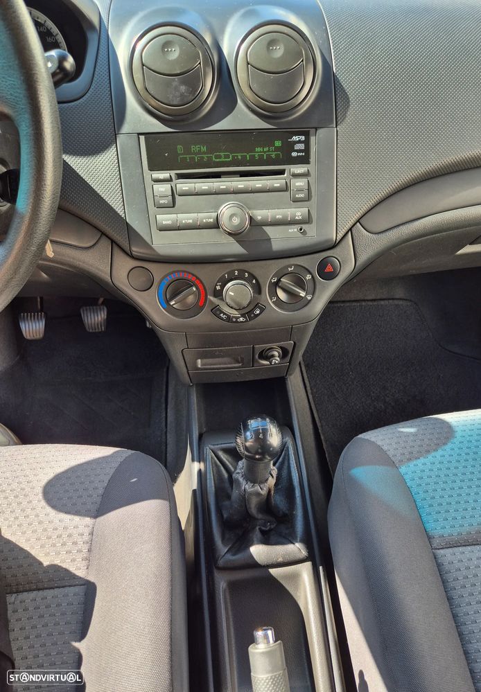 Chevrolet Aveo 1.2 L - 29