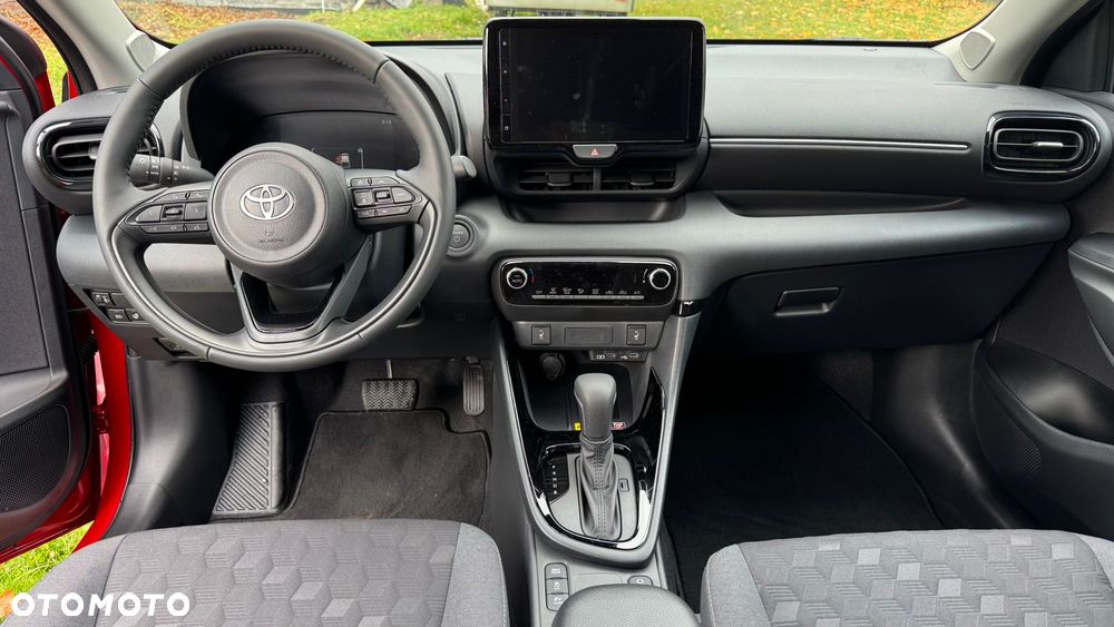 Toyota Yaris - 11
