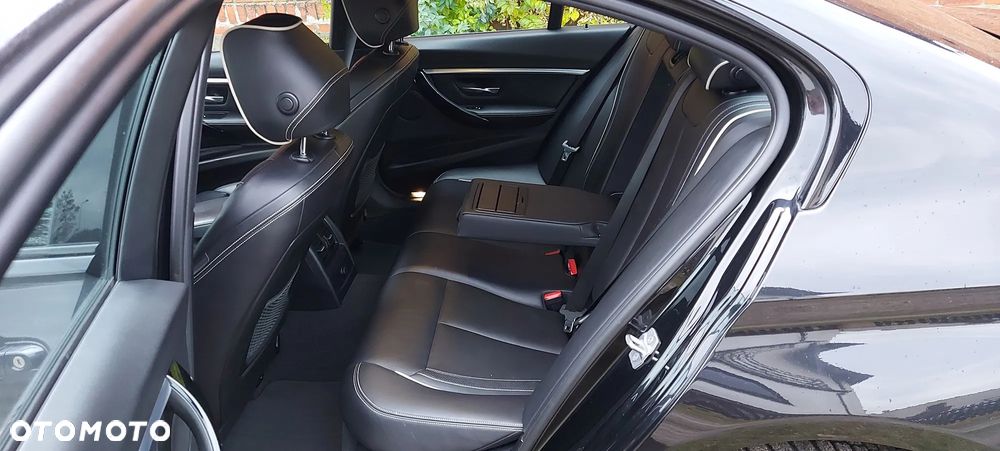 BMW Seria 3 320i GPF Sport Line Shadow - 21