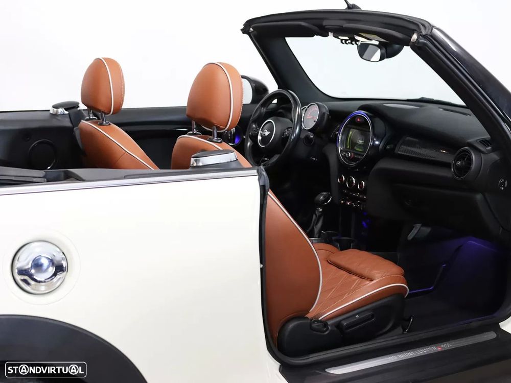 MINI Cabrio Cooper SD Auto Desportiva - 29