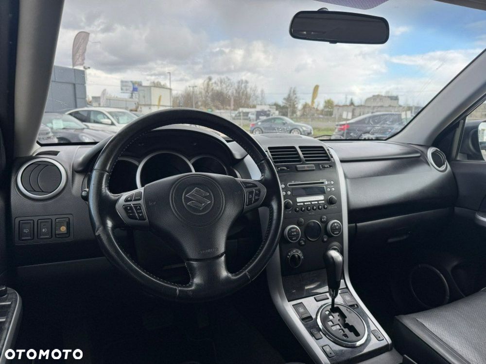 Suzuki Grand Vitara - 11