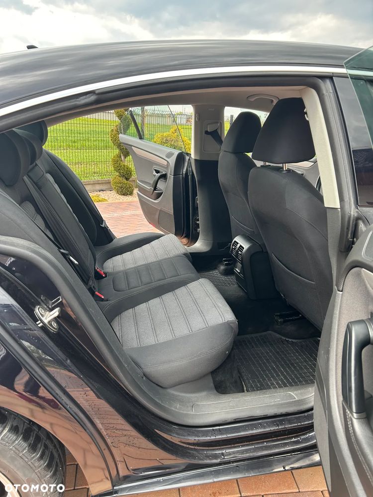Volkswagen Passat CC - 21