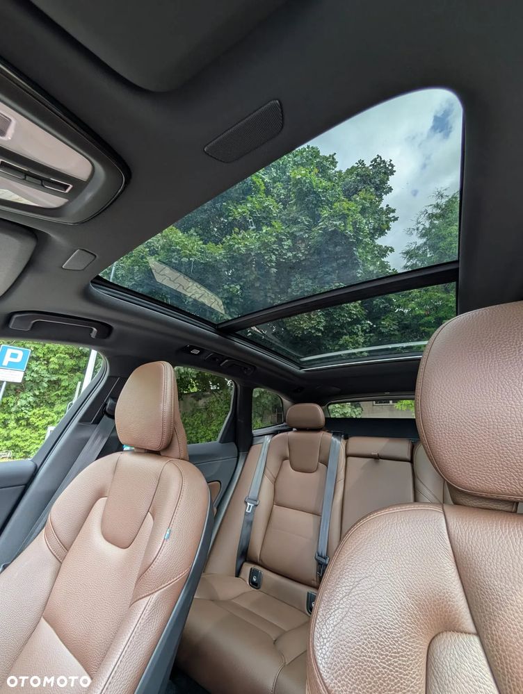 Volvo XC 60 B6 B AWD Momentum Pro - 19