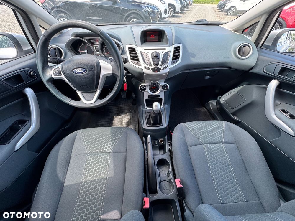 Ford Fiesta 1.4 Titanium - 20