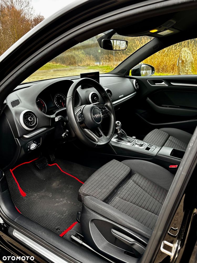 Audi A3 Limousine 40 TFSI Quattro S tronic - 10