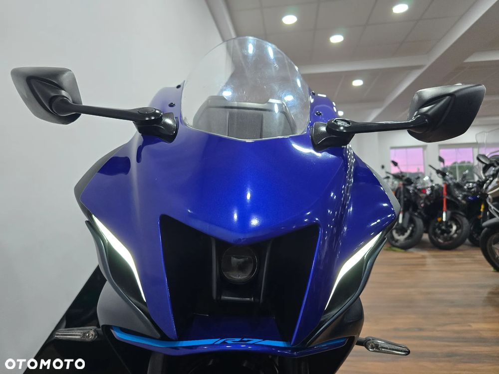 Yamaha R7 - 11