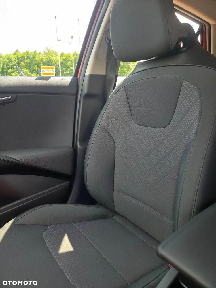 Kia Niro 1.6 GDI Hybrid M - 12