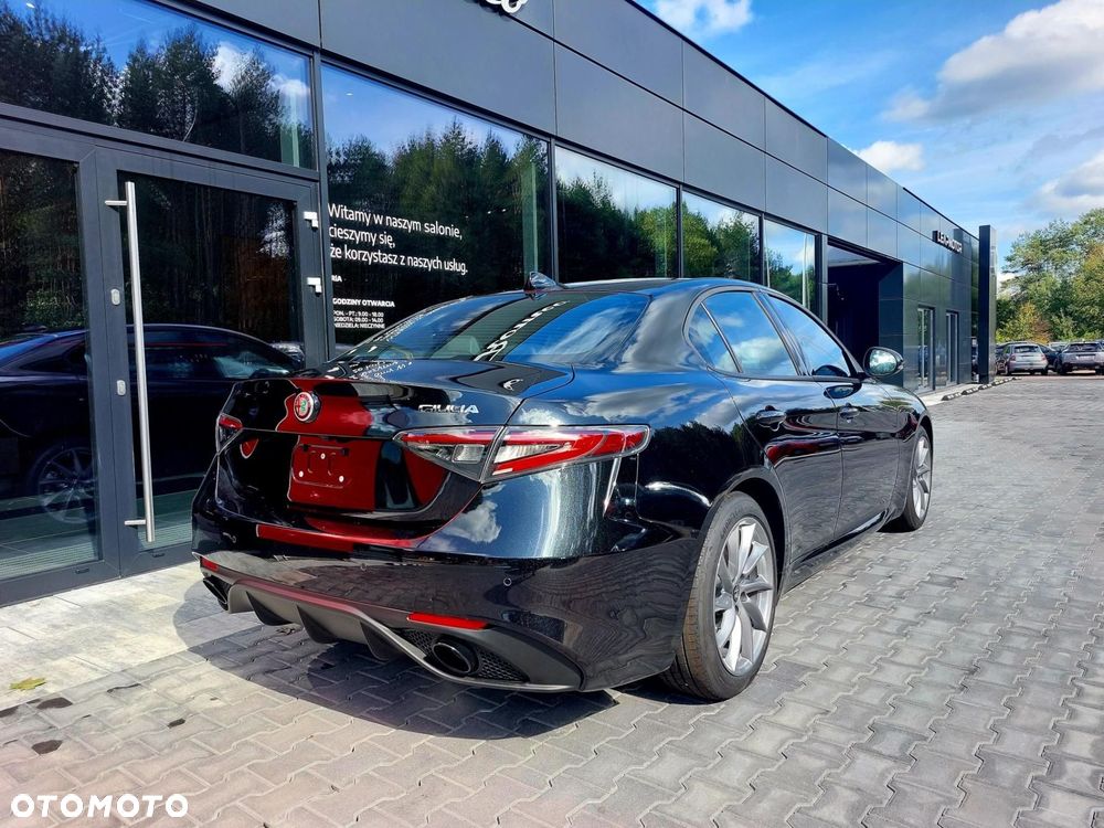 Alfa Romeo Giulia 2.2 D Turbo Sprint Q2 - 8