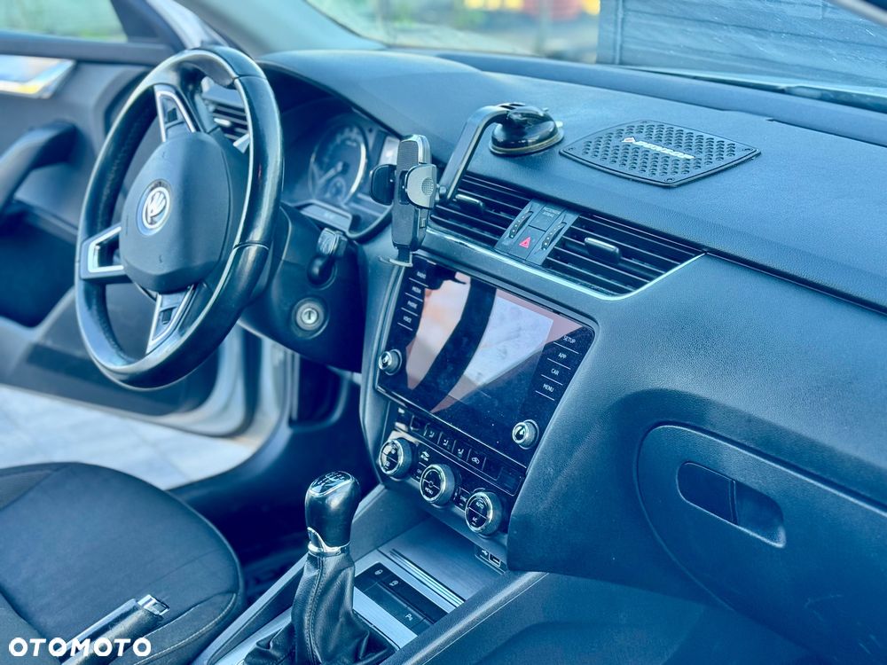 Skoda Octavia 1.6 TDI SCR Ambition - 11