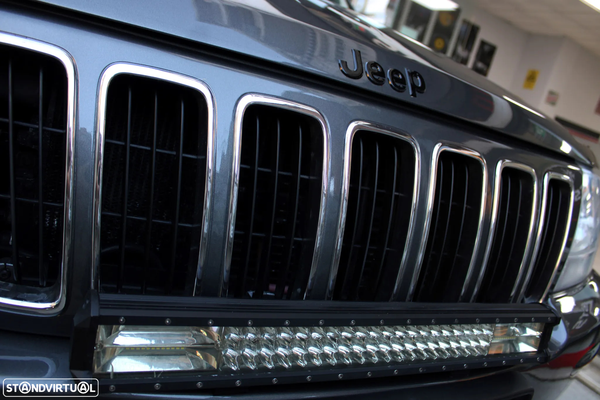 Jeep Grand Cherokee 2.7 CRD Overland - 51