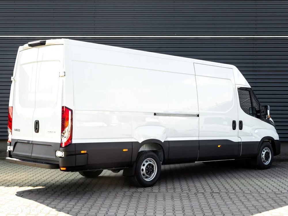 Iveco Daily 35S18HV 3.0 L4H2 - 11
