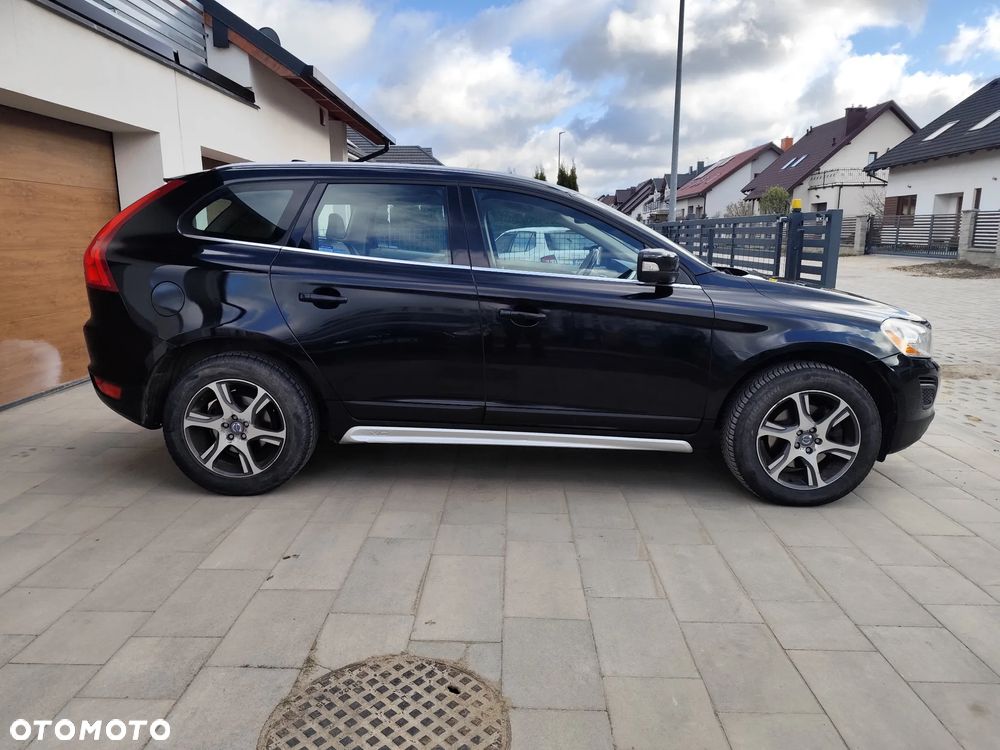 Volvo XC 60 D5 AWD Summum - 11