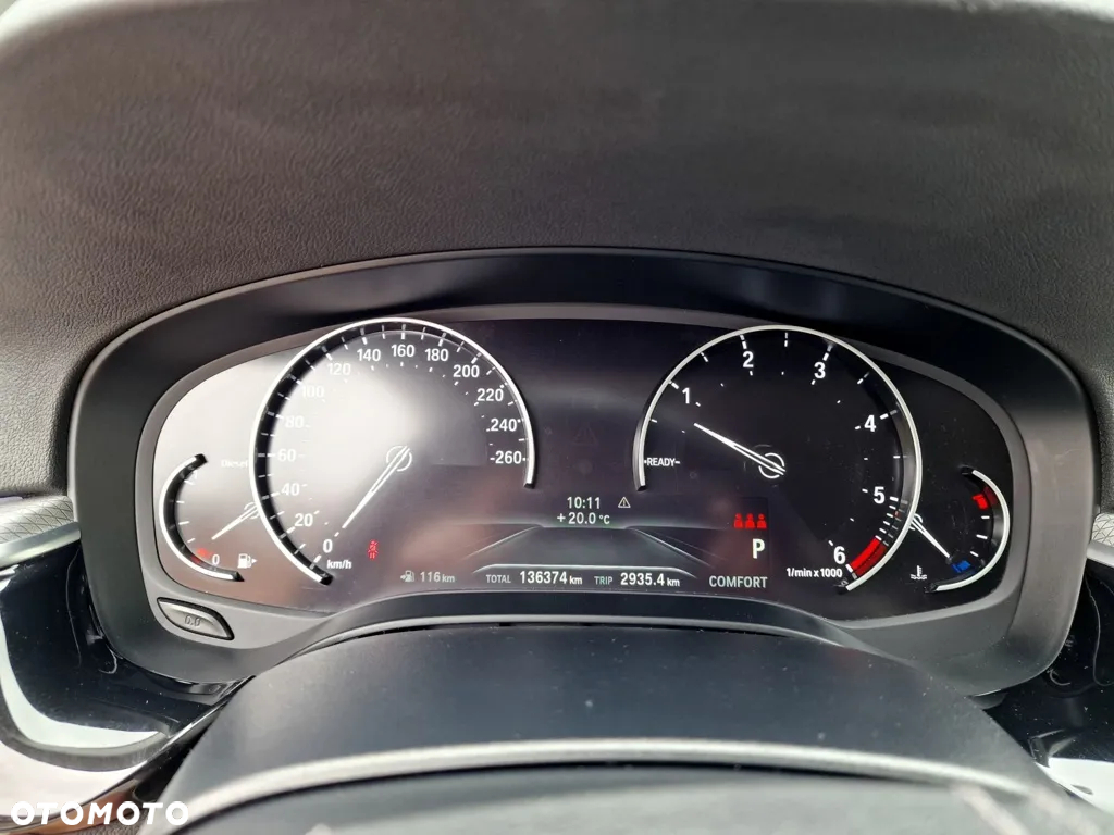 BMW Seria 5 530d Touring Sport Line - 34