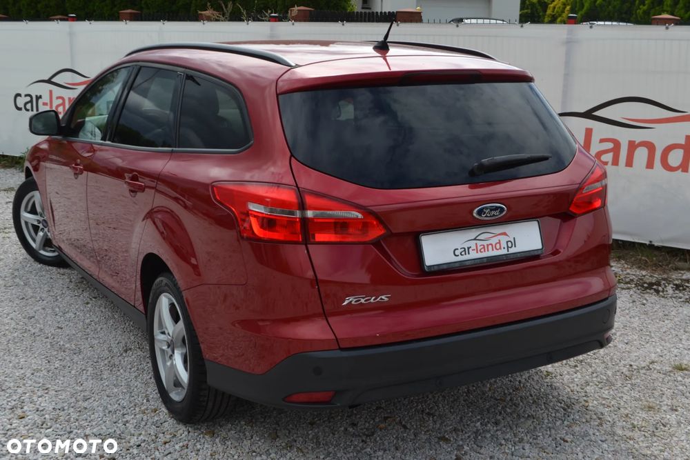 Ford Focus 1.6 TDCi DPF Titanium - 9
