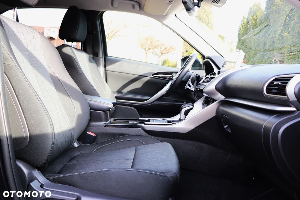 Mitsubishi Eclipse Cross 1.5 T Intense CVT - 25