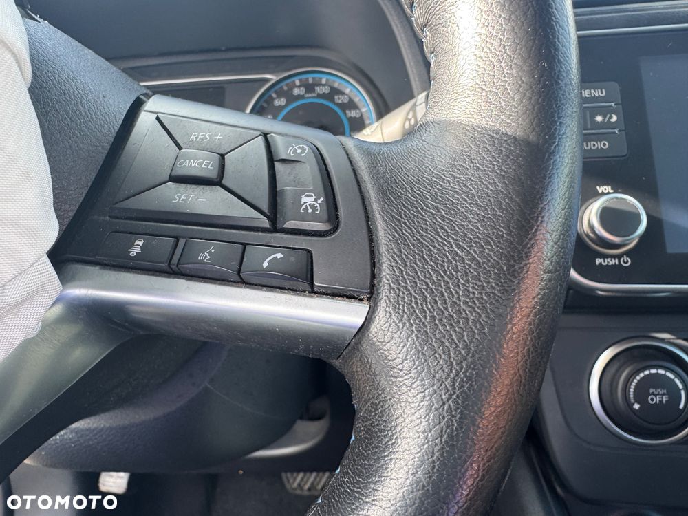 Nissan Leaf - 11