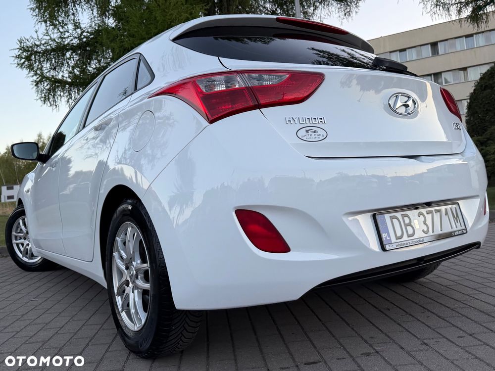 Hyundai i30 blue 1.4 Style - 27