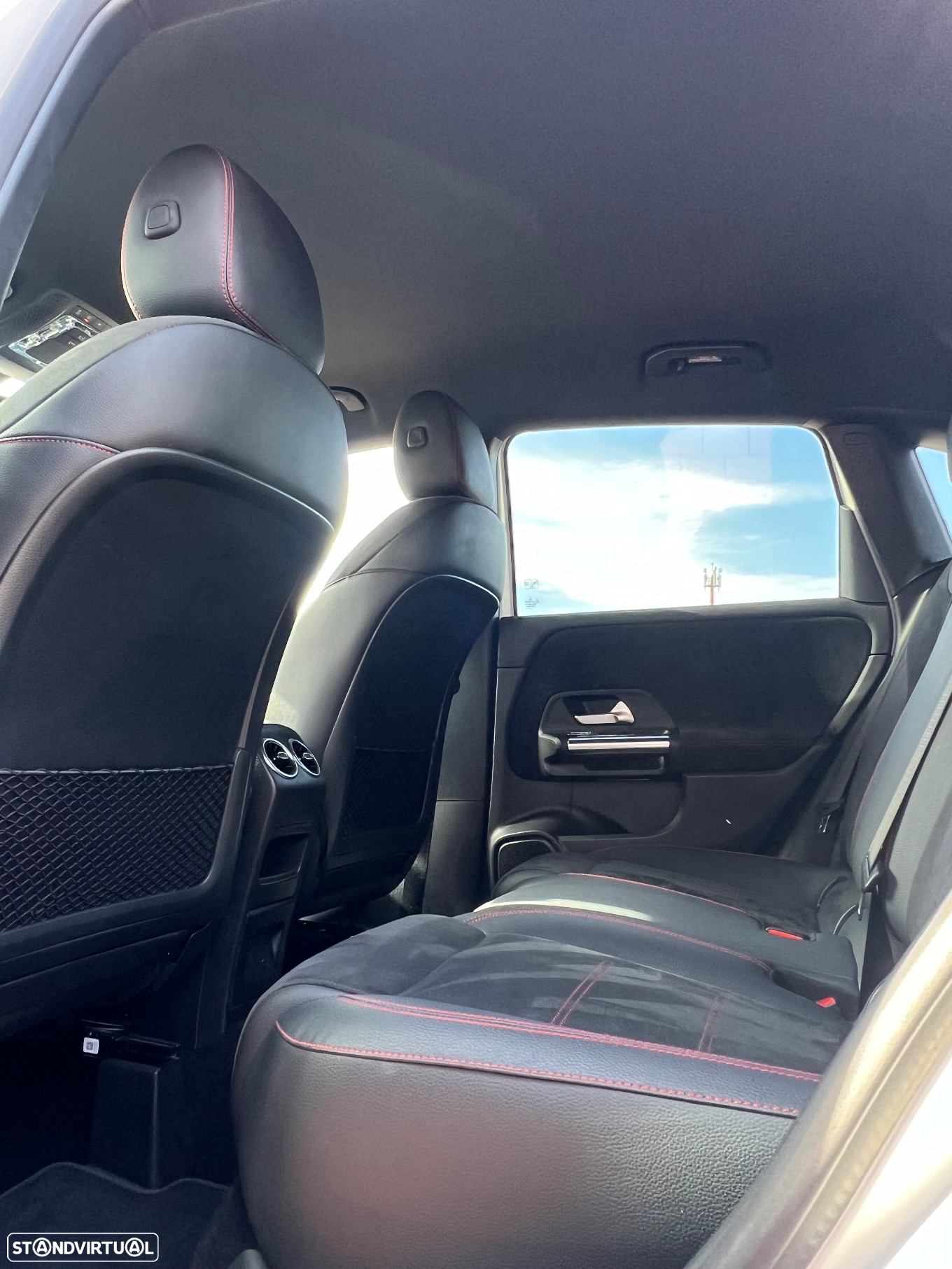 Mercedes-Benz B 250 e AMG Line - 13