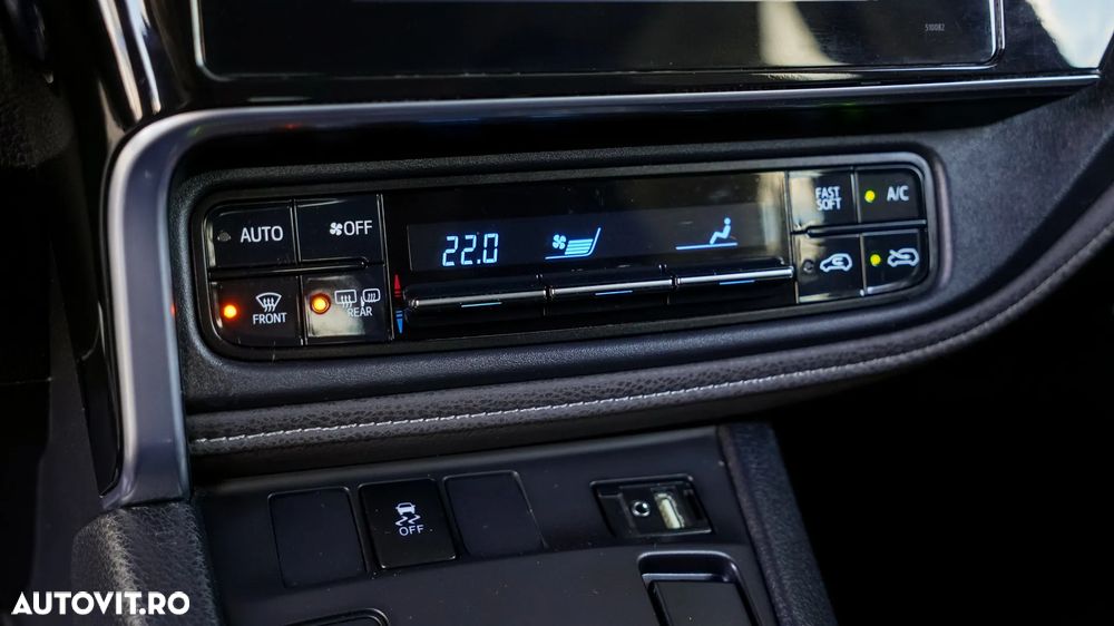 Toyota Auris - 12