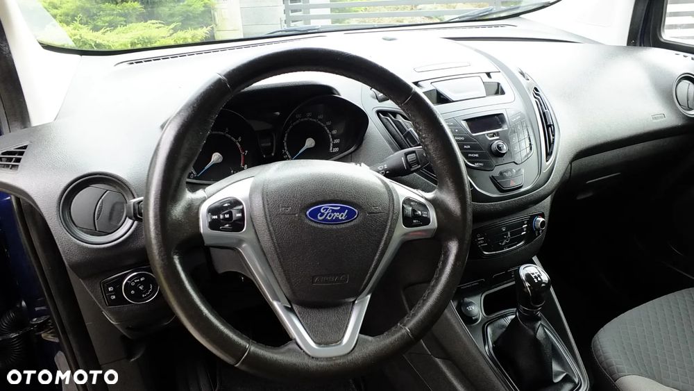 Ford Tourneo Courier 1.0 EcoBoost Trend - 33