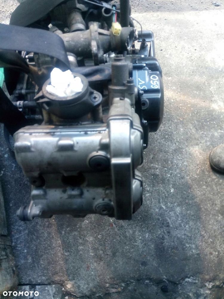 SILNIK KOMPLETNY SUZUKI SV 650 - 3