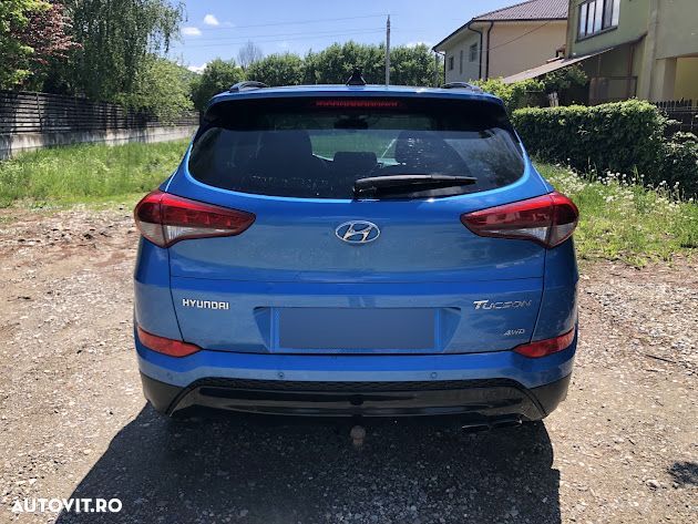 Hyundai Tucson 2.0 CRDI 4WD 6AT Luxury+ - 6
